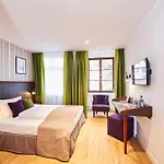 Hauser Boutique 3*