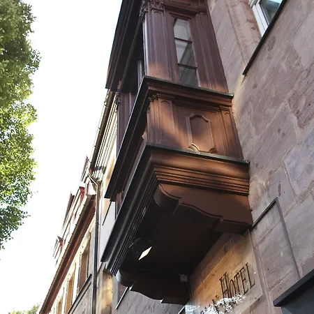 Hauser Boutique Отель Нюрнберг